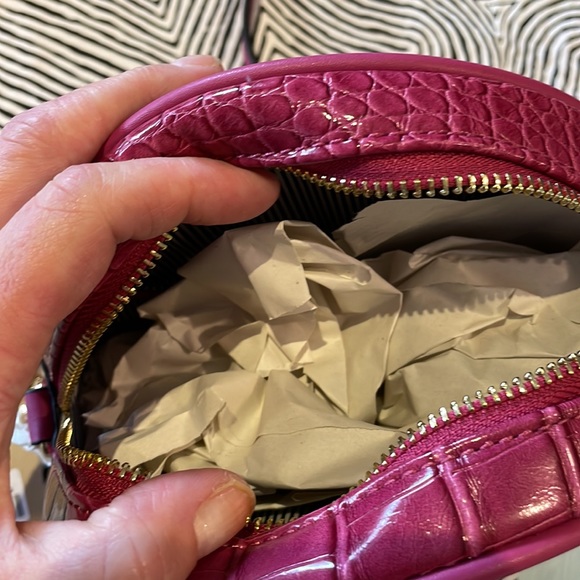 Louenhide magenta croc pattern bag! BRAN NEW Absolutely gorgeous! - Picture 7 of 7